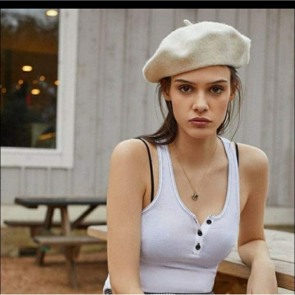 100 % WOOL cream/white colored BERET
